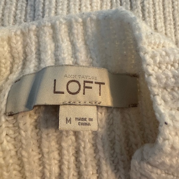 LOFT Chic Cream Women's Turtleneck Sweater US M - Picture 6 of 8